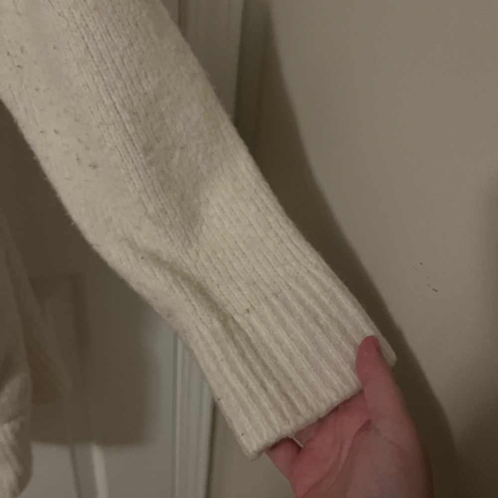 Cozy Oversized Cardigan - Picture 3 of 4